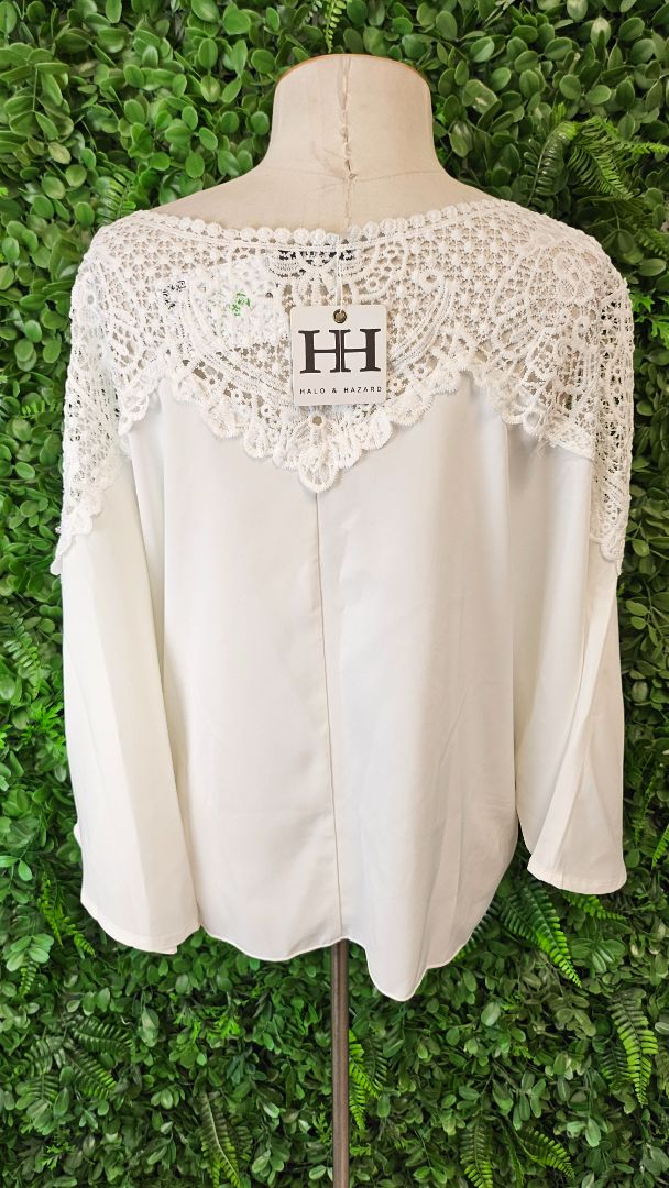Halo & Hazard White Lace Yoke Top BNWT (14)