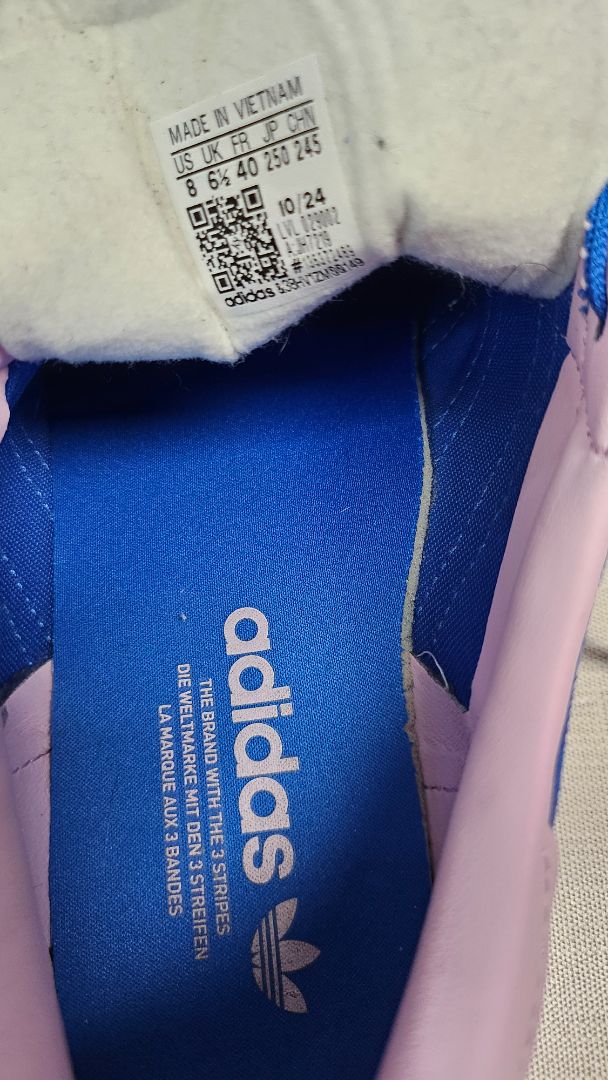 Gazelle Adidas Flats (39)