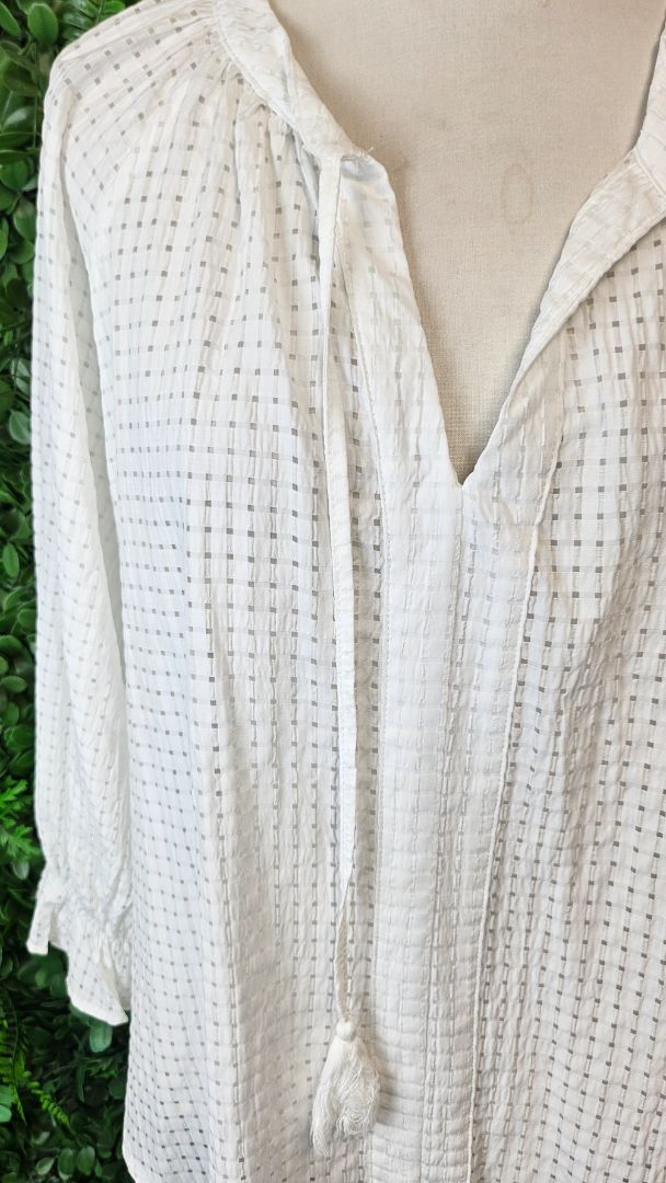 Fria White Textured Blouse (14)