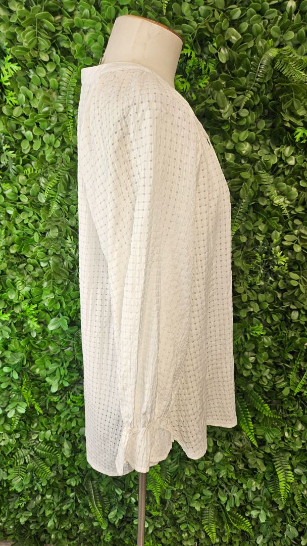 Fria White Textured Blouse (14)