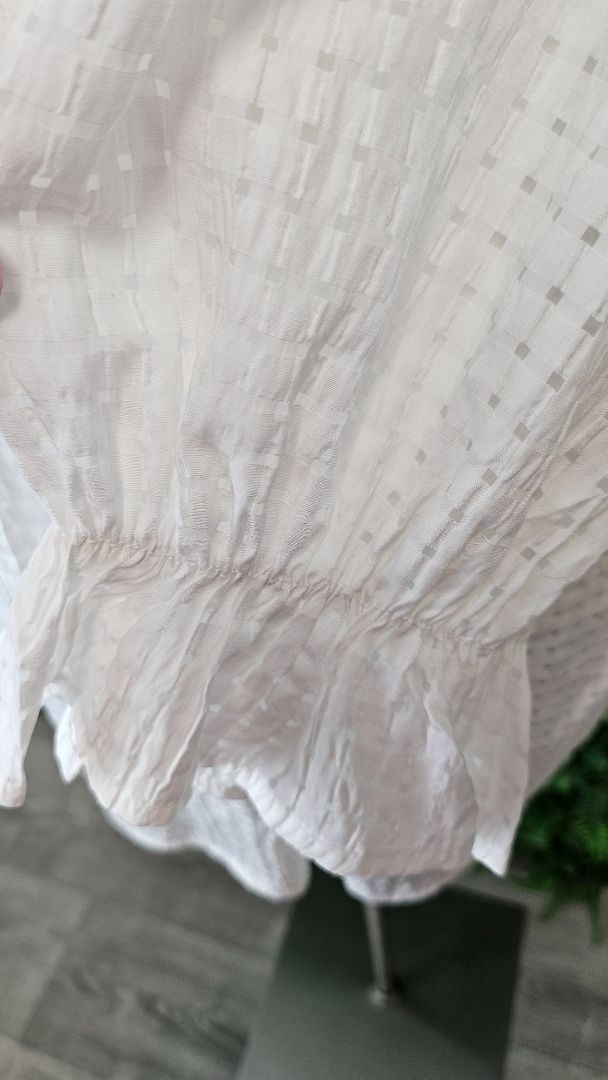 Fria White Textured Blouse (14)