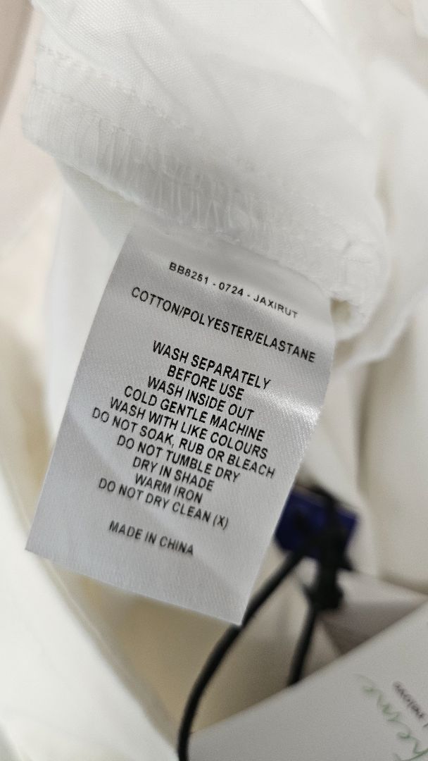 Betty Basics White Tabitha Crop Jean BNWT (14)