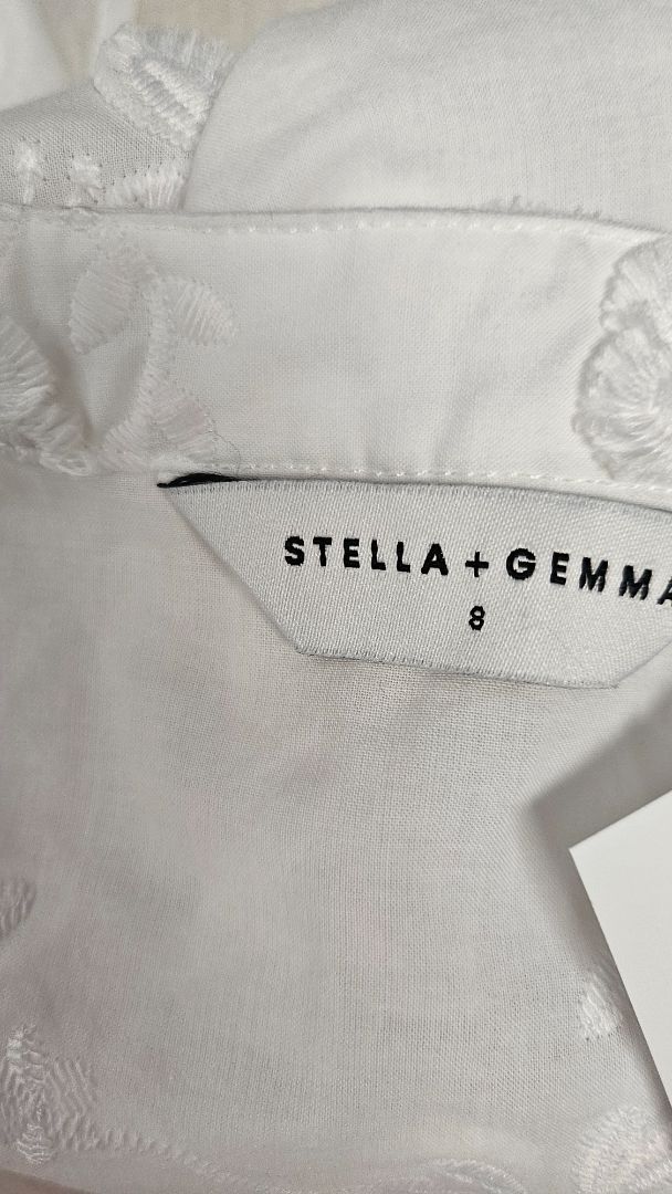 Stella + Gemma White Applique Top (8)