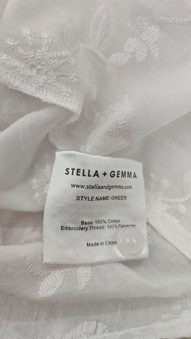 Stella + Gemma White Applique Top (8)