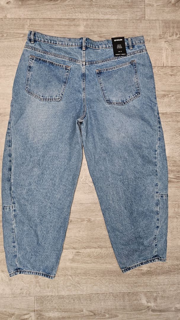 Among The Brave Mid Bue Graduate 90s Barrel Jeans BNWT (16)