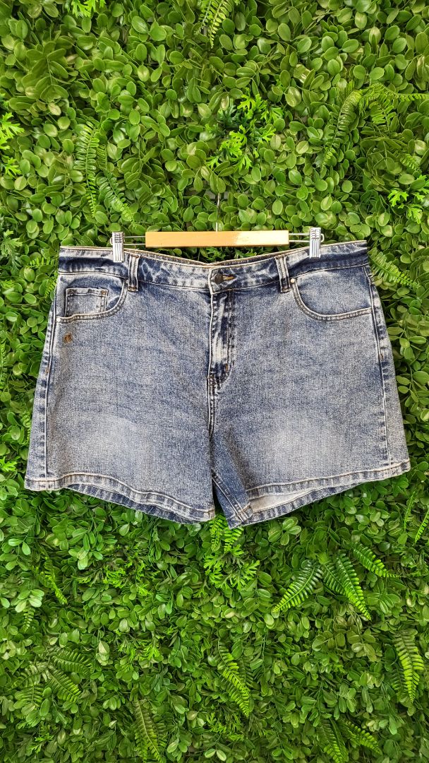 Shine On Label Washed Denim Shorts (18)
