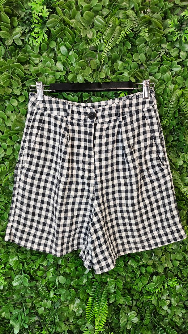 Max Gingham Mid Shorts (8)