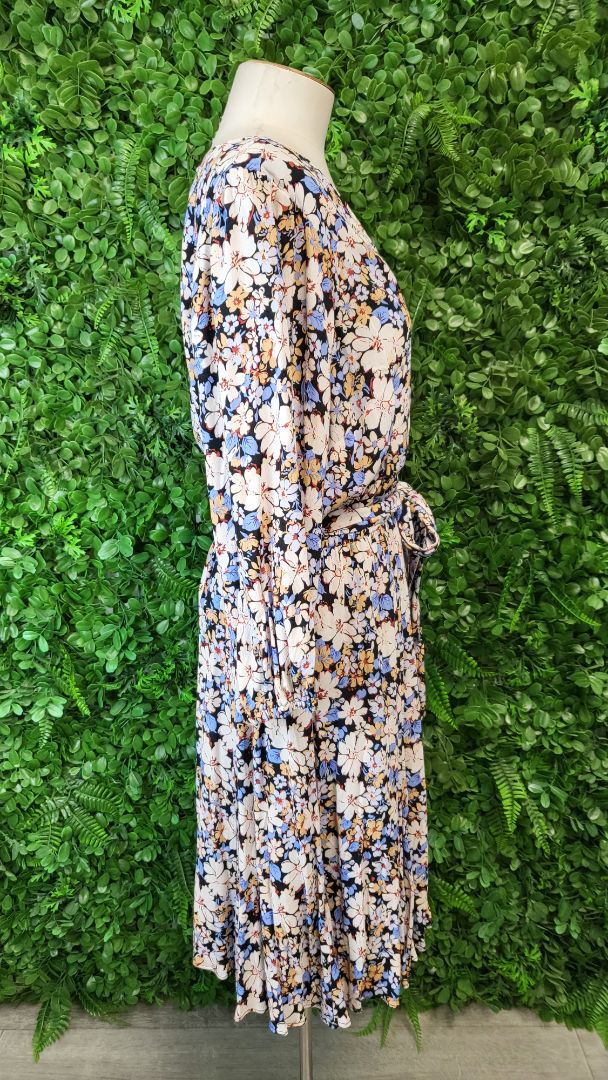 Leila + Luca Floral Fay Dress BNWT (12)
