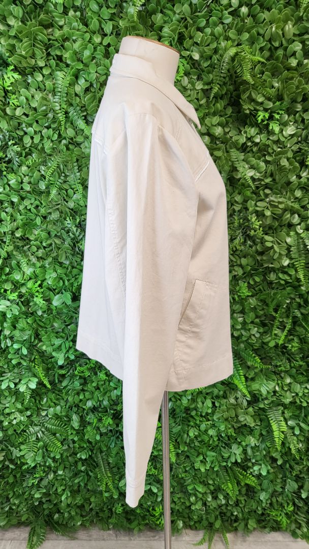 Newport Cream Light Weight Jacket (16)