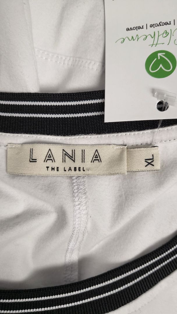 Lania The Label White Boxy Tee (16)