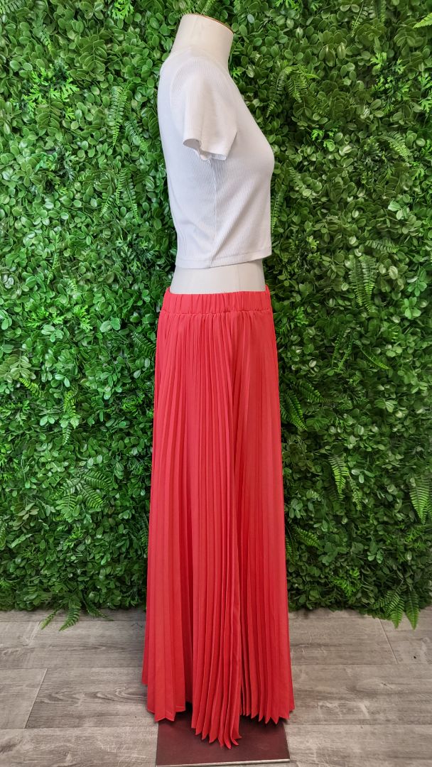 Amaya Red Taylor Maxi Skirt BNWT (16)
