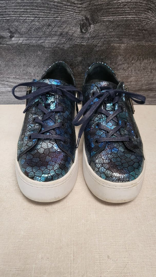Minx Metallic Zip Pop Sneakers (38)
