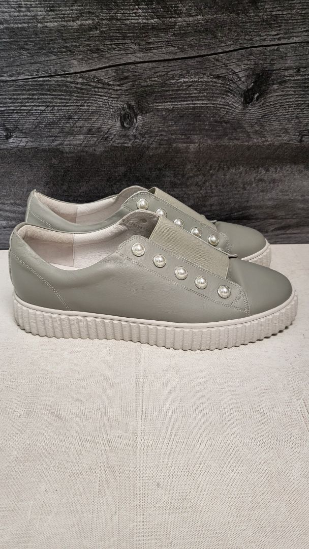 Andrea Biani Grey Pearl Slide Ons (41)