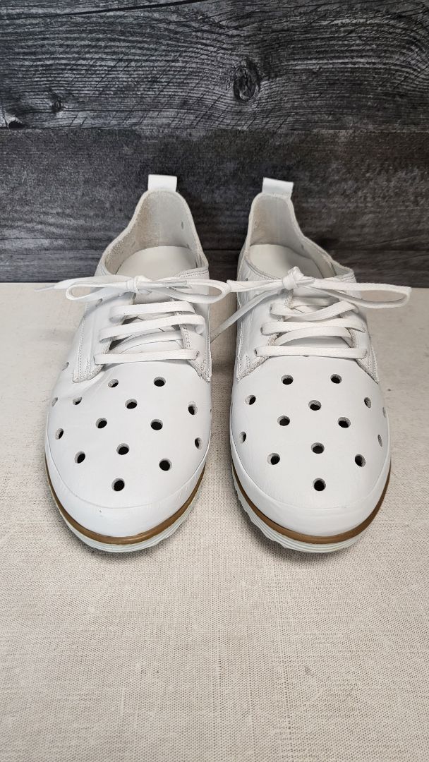 Via Nova White Ceaser Lace Ups (40)