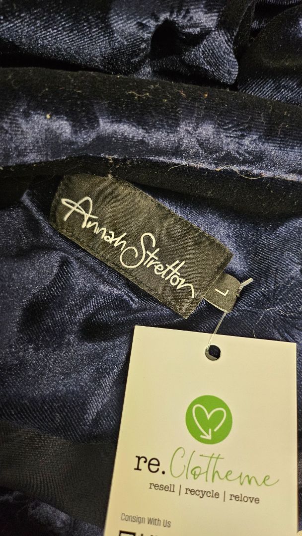 Annah Stretton Navy Velvet Blazer (16)