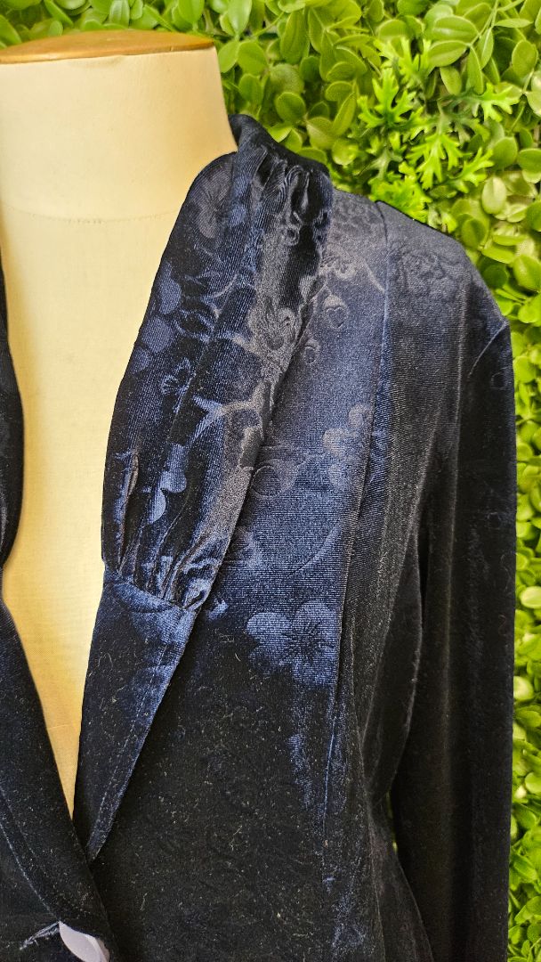 Annah Stretton Navy Velvet Blazer (16)