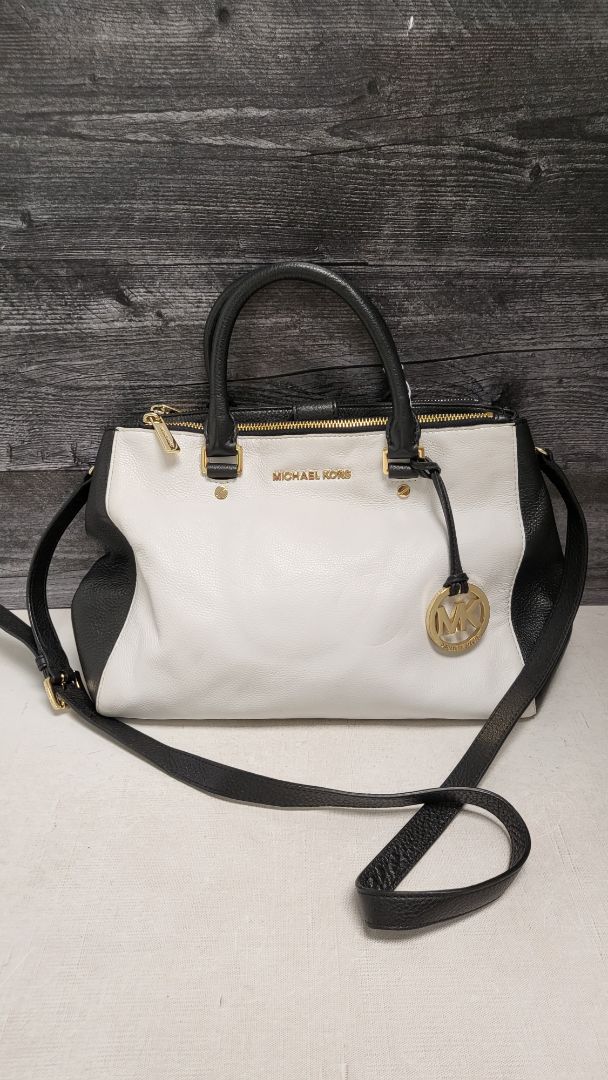 Michael Kors Black/White Leather Bag 24x35x11cm