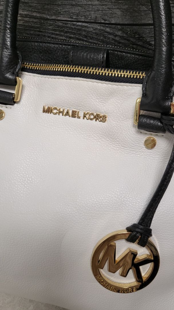 Michael Kors Black/White Leather Bag 24x35x11cm