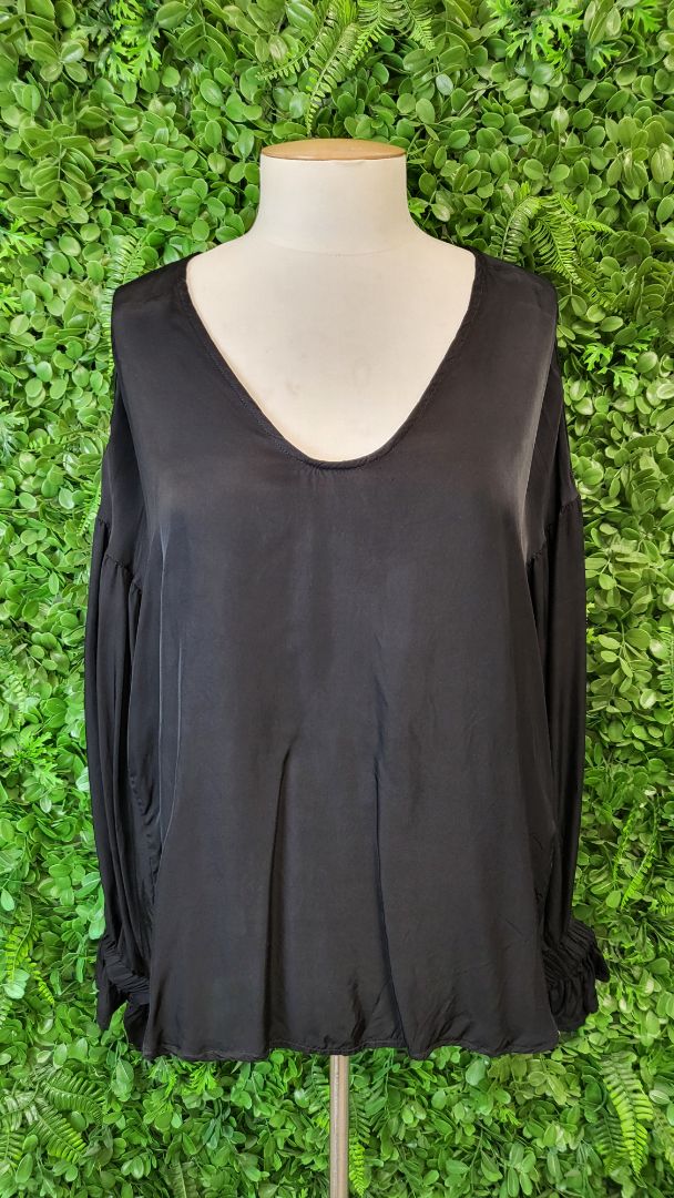 Briarwood Black Sateen Blouse (12)