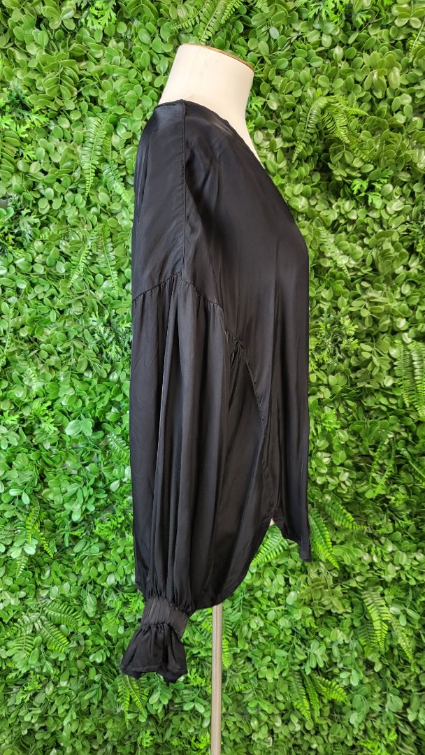 Briarwood Black Sateen Blouse (12)