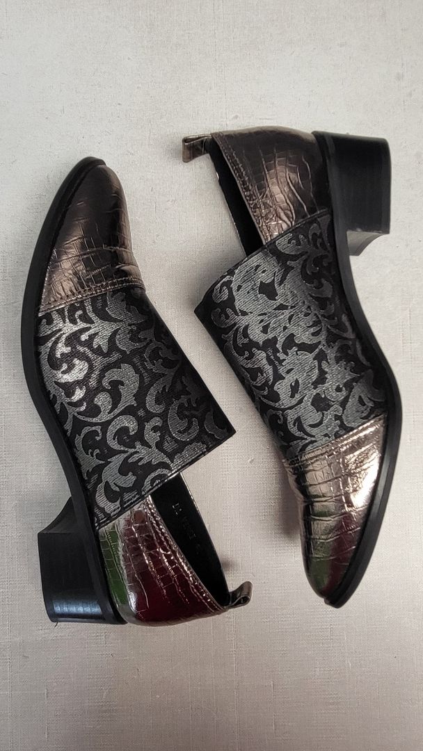 Minx Pewter Divinci Flats (42)