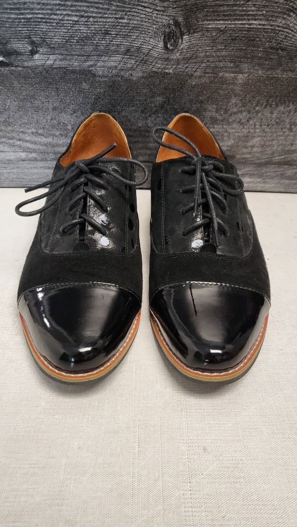 Bresley Black Patent Toe Lace Ups (42)