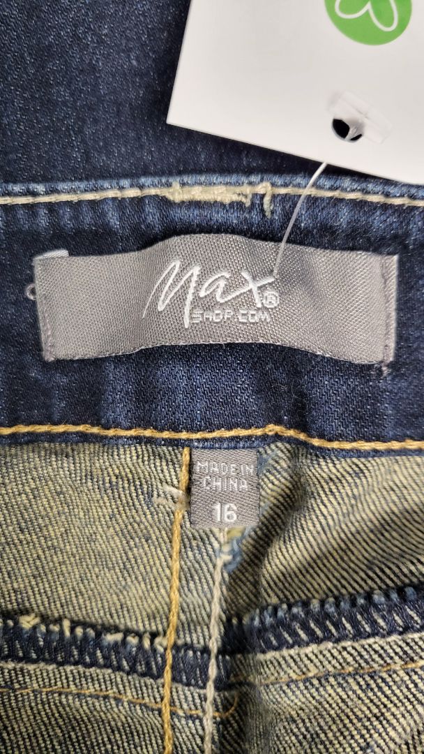 Max Ink Denim Knee Shorts (16)