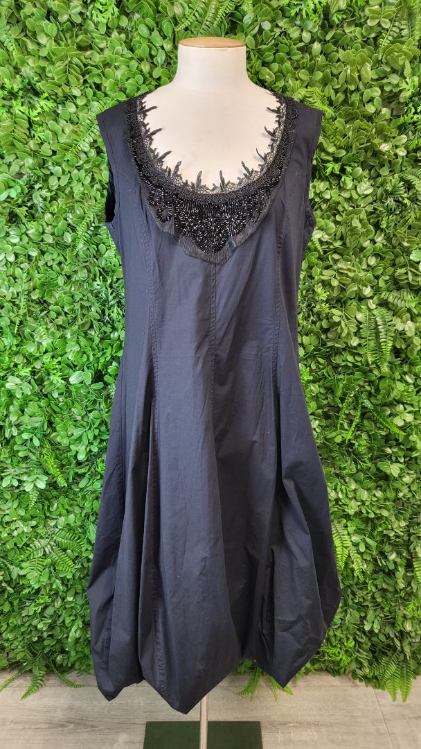 Chocolat Black Bubble Hem Dress (12)