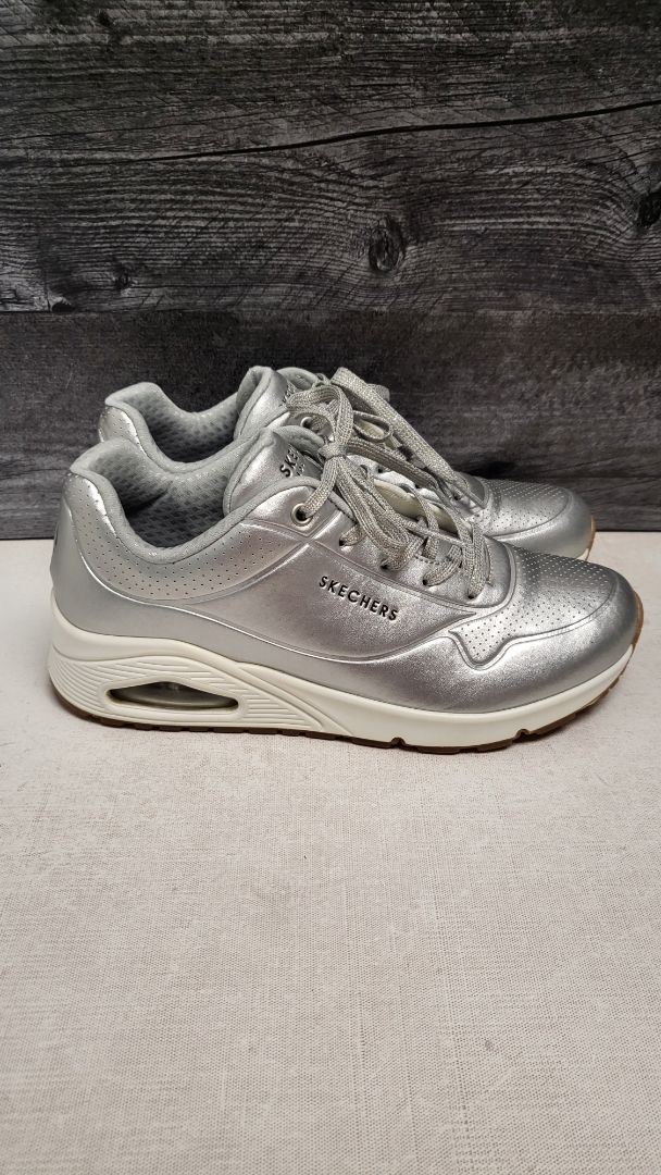 Skechers Silver Metallic Sneakers (38)
