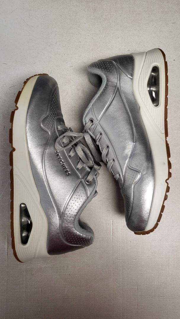 Skechers Silver Metallic Sneakers (38)