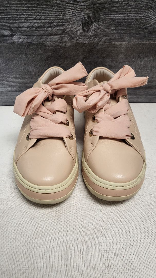 Deuce Blush Leather Sneaker (38)