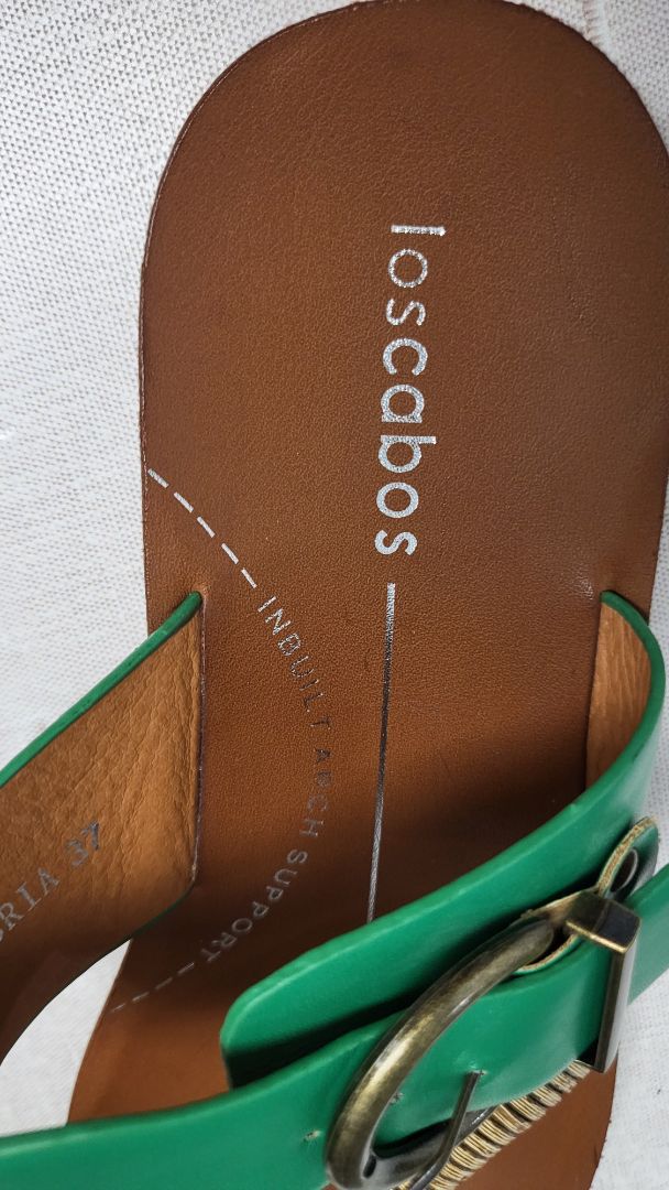 Los Cabos Green Toe Sandal (37)