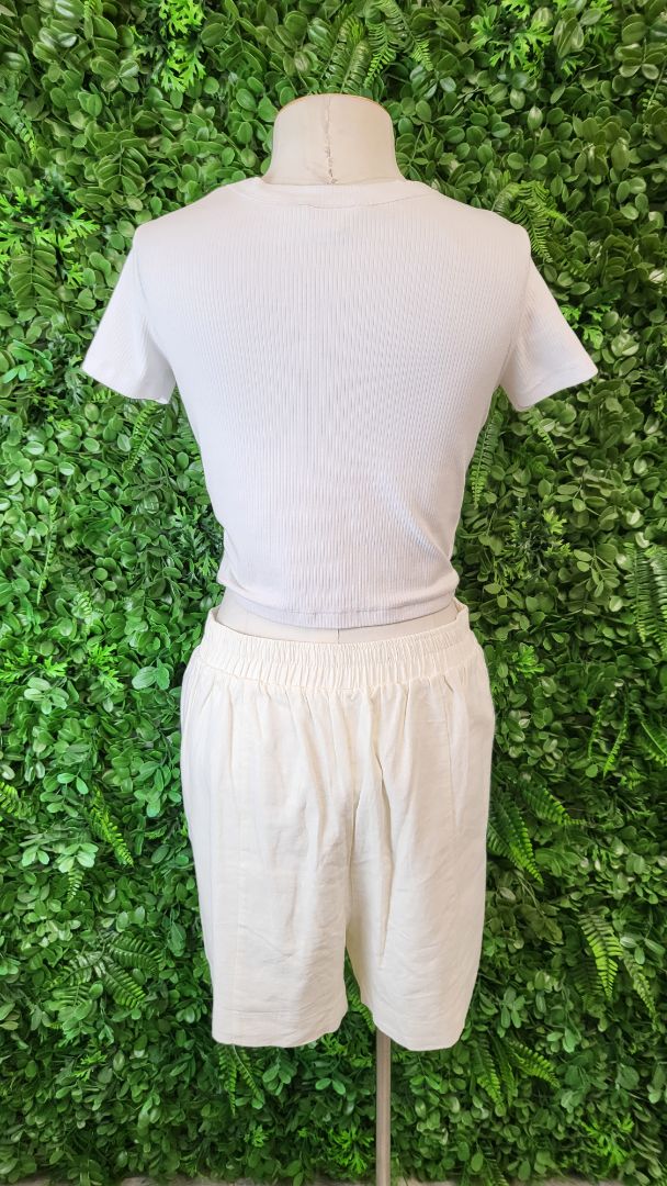 Betty Basics Cream Linen Shorts (18)