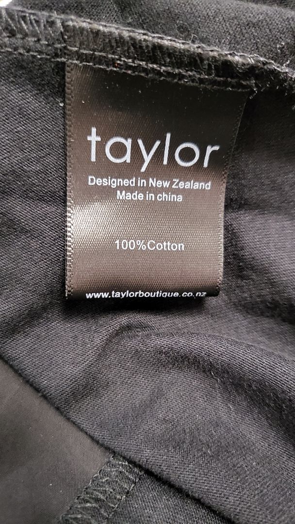 Taylor Black Associate Dress BNWT (14-16)
