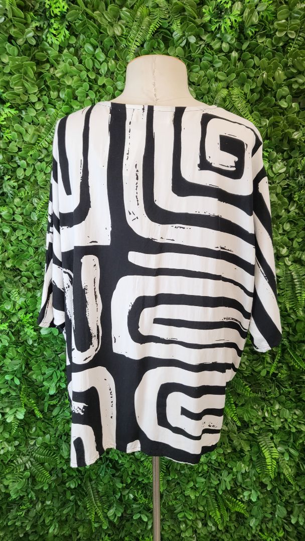 Donna Donna B/W Gather Top (18)