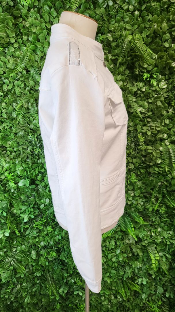 Threadz White Denim Jacket (12)