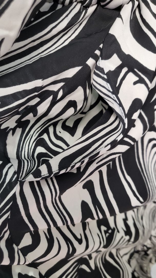Friday Flamingo B/W Swirl Print Maxi Dress (20)