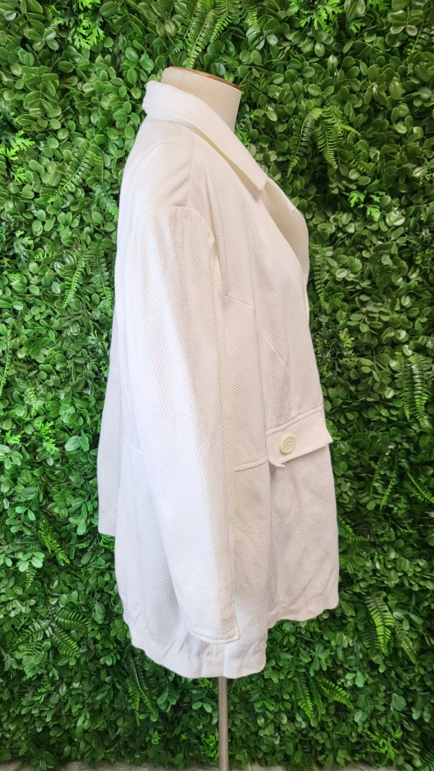 Lane Bryant White 3 Button Jacket (22-24)
