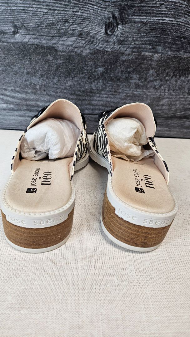 Neo Animal Loafer Slides (36)