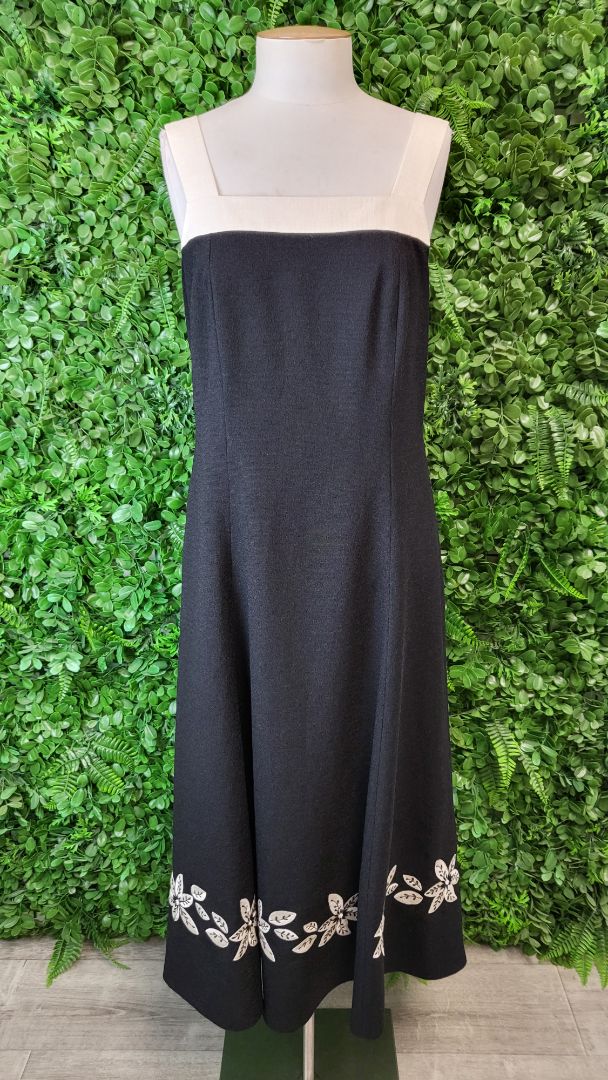 Jacques Vert Black/Cream Embroidered Dress (8-10)