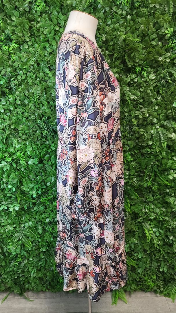Loobies Story Floral Midi Dress (16)