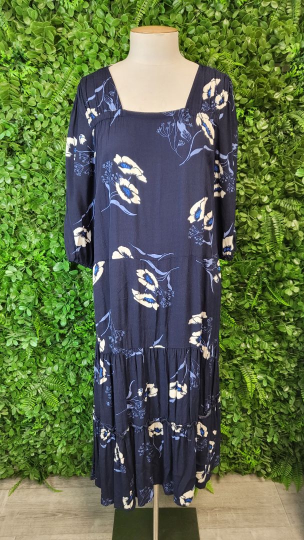 Chalk Navy Drop Tier Dress (10)