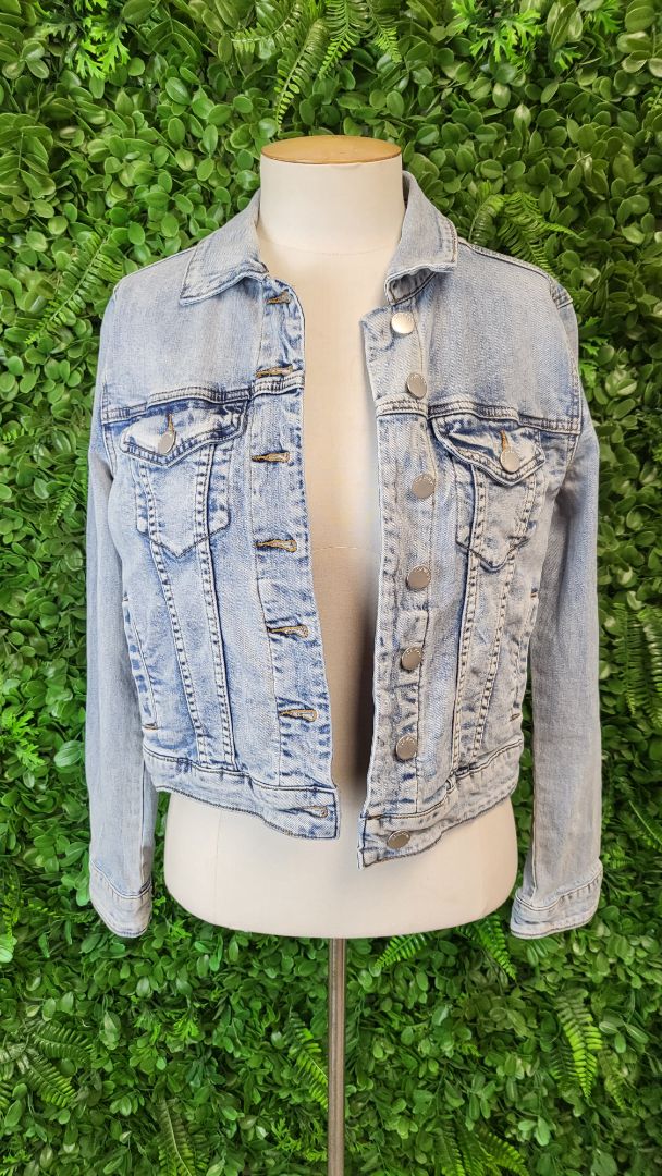 Foxwood Bleached Denim Jacket (8)