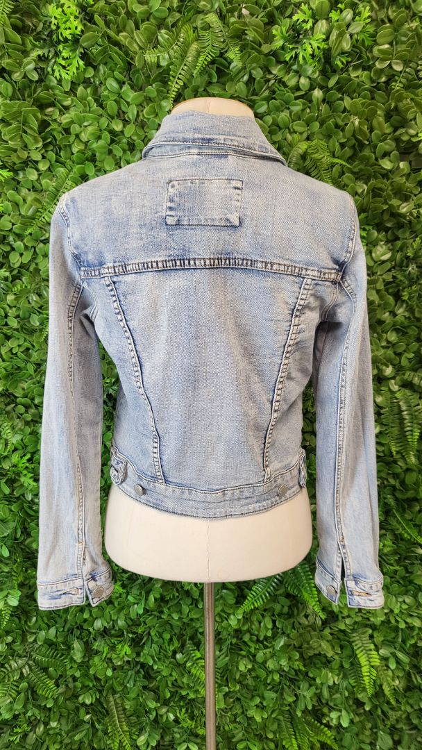 Foxwood Bleached Denim Jacket (8)