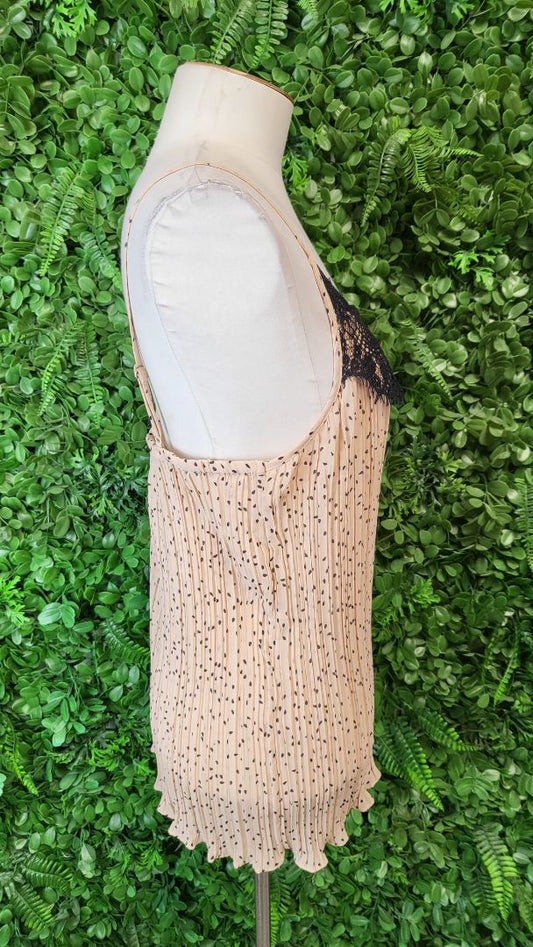 Pretty Basics Beige Lace Tank Cami (10)