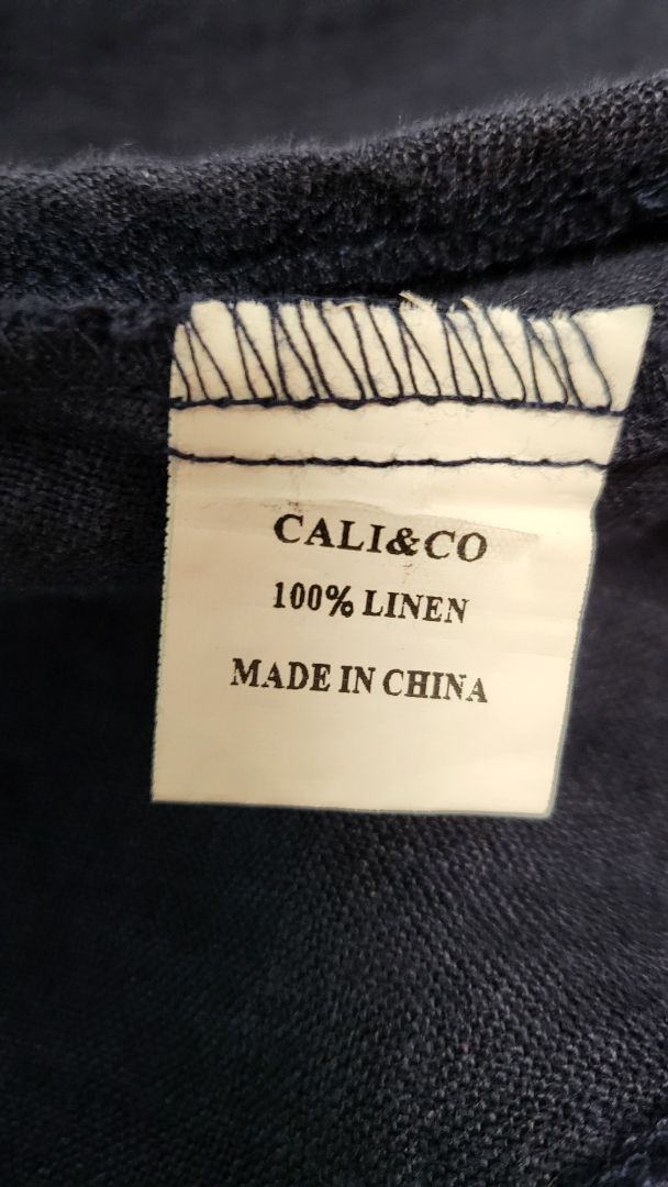 Cali & Co Navy Linen Top (14-16)