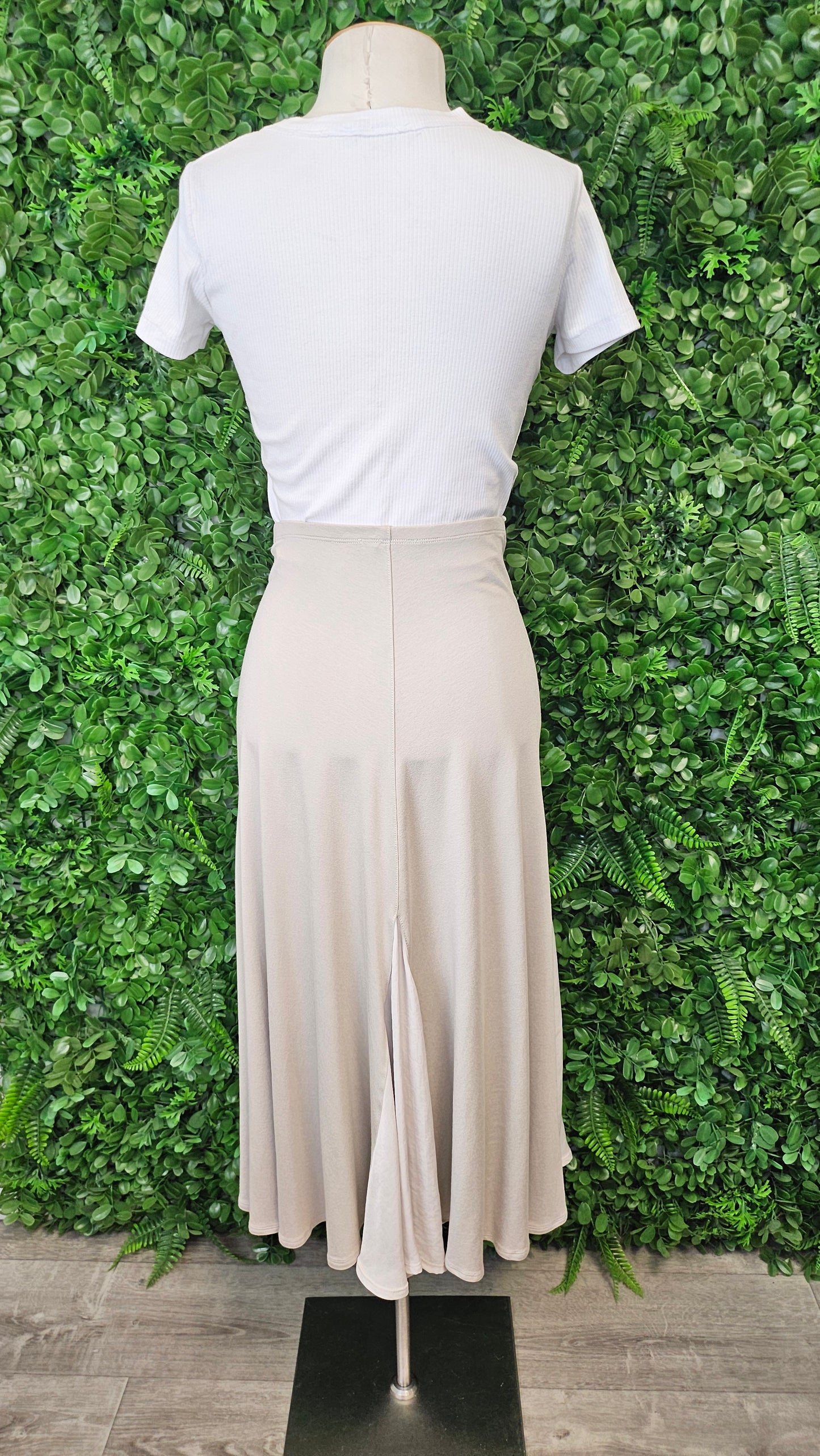 Paula Ryan Sand Panelled skirt (14-16)