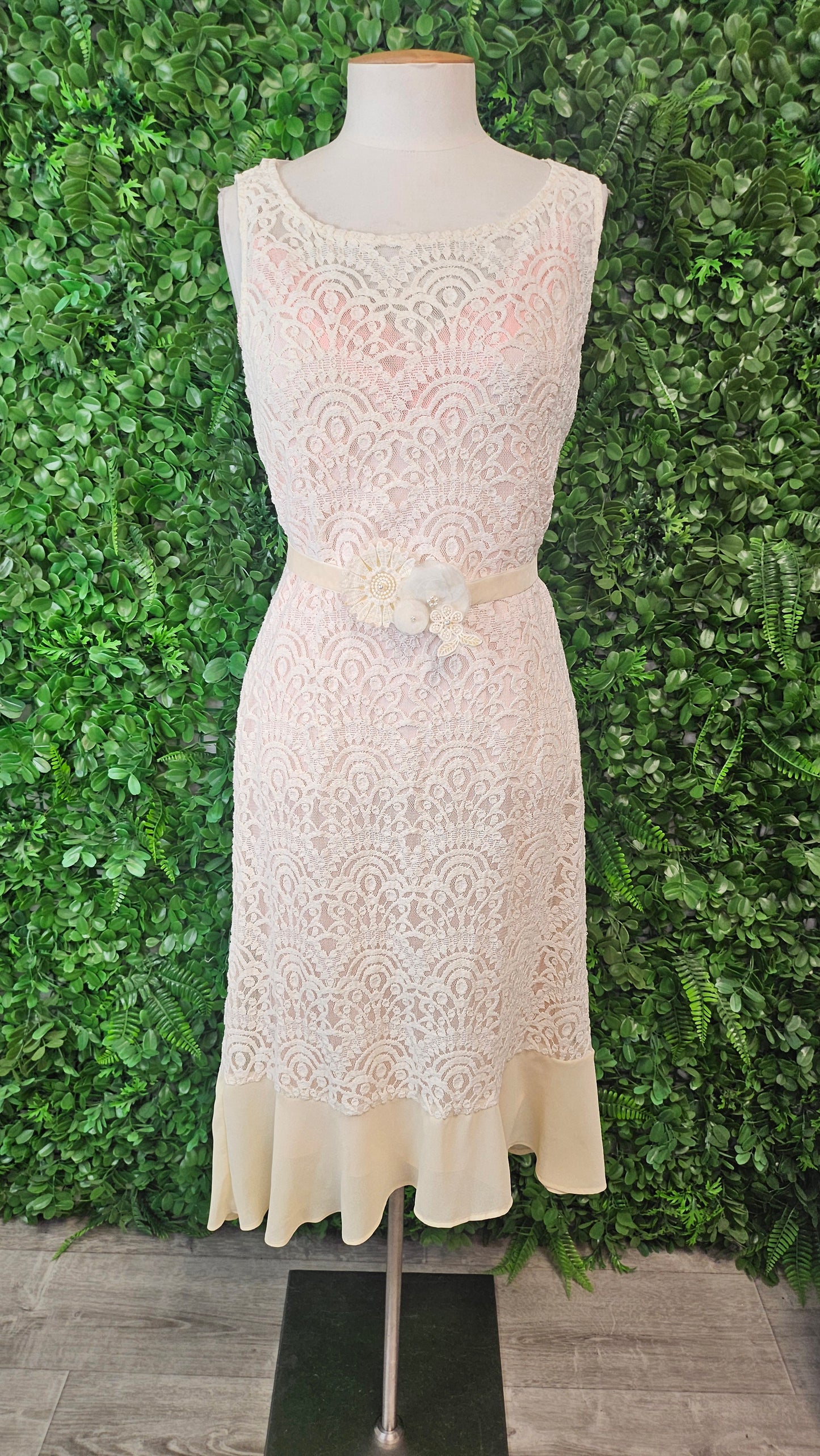 Annah Stretton Cream Lace Occasion Dress (10-12)
