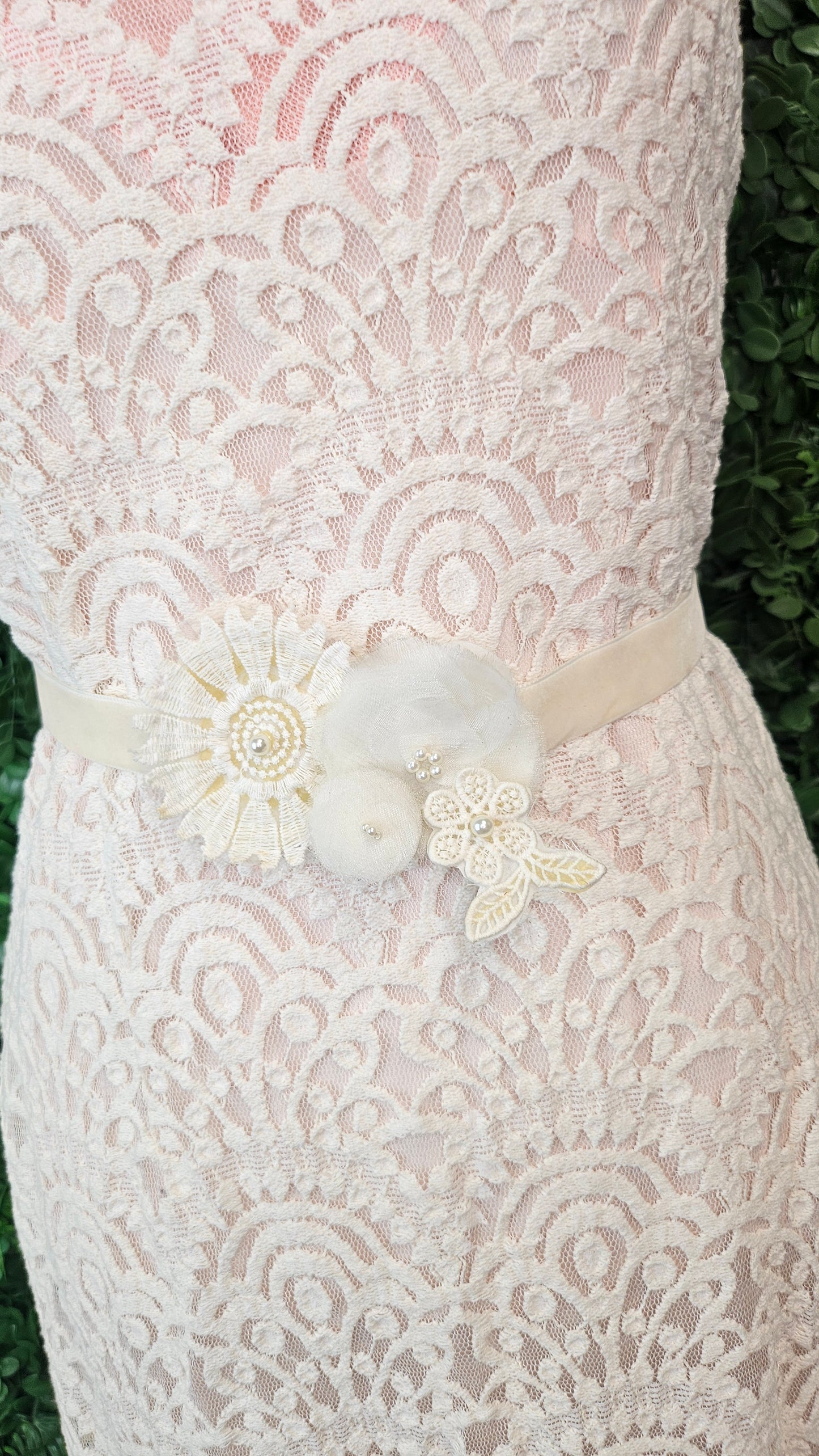 Annah Stretton Cream Lace Occasion Dress (10-12)