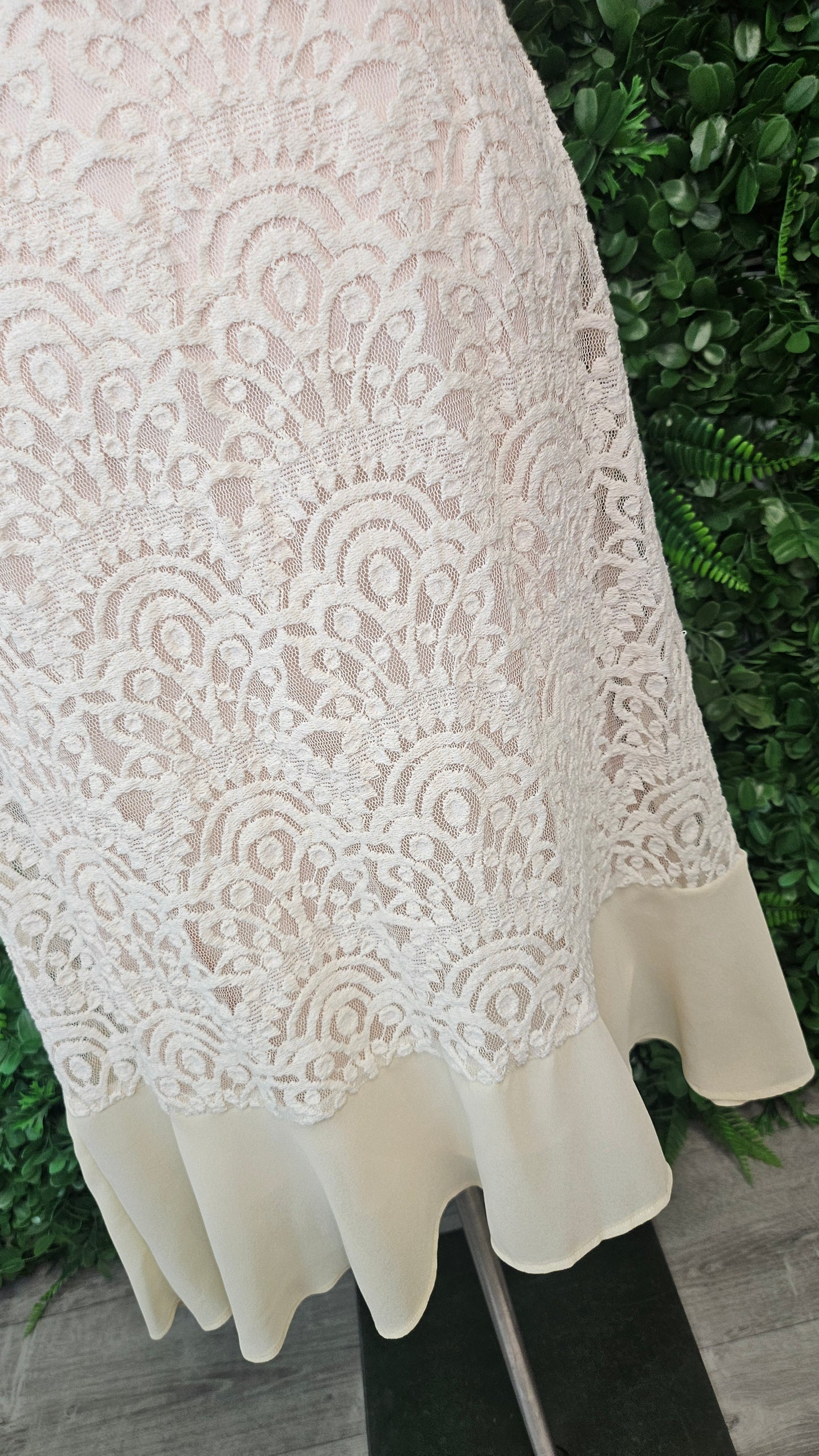Annah Stretton Cream Lace Occasion Dress (10-12)